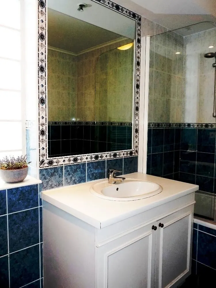 Cannes Bai Apartment