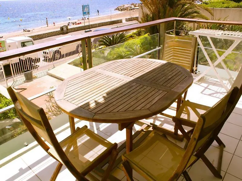 Cannes Bai Apartment