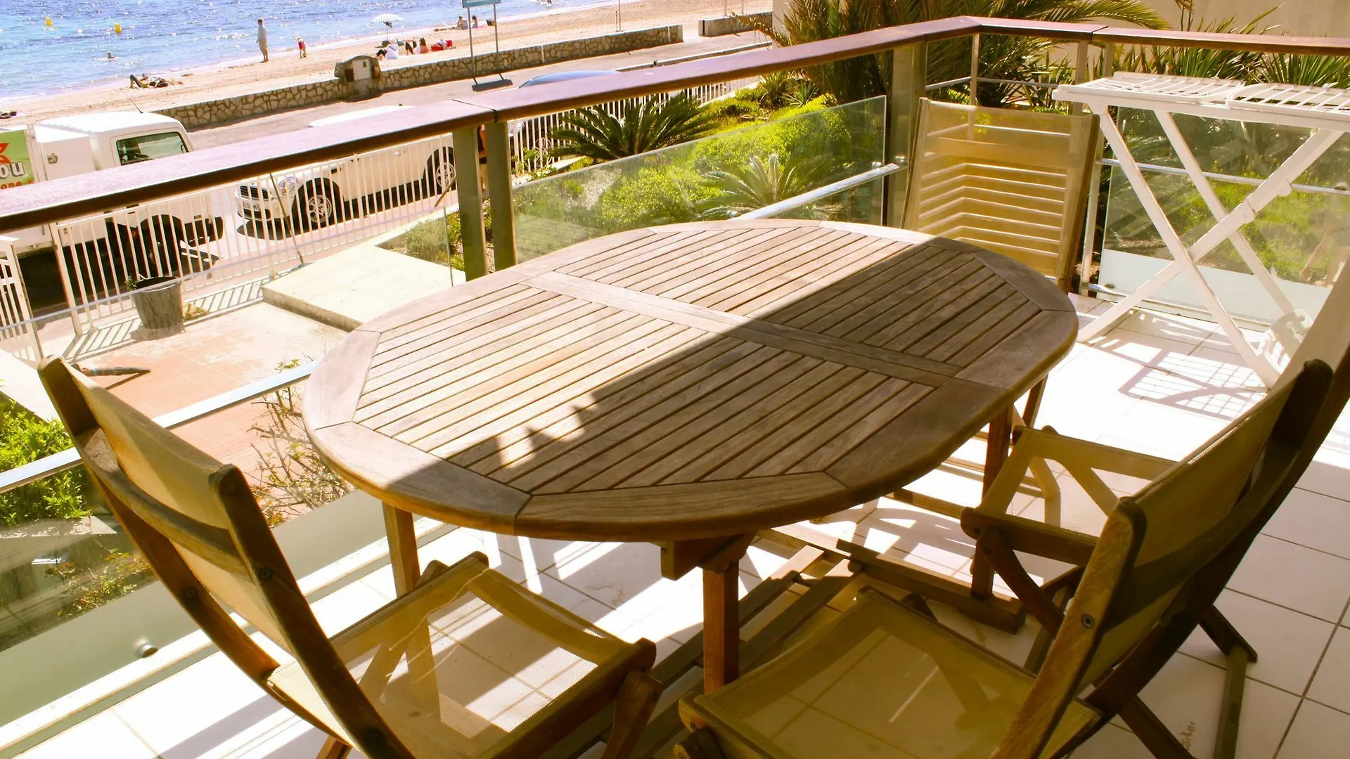 Cannes Bai Apartment
